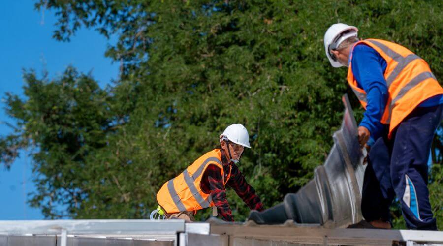 Roof repair in Jonesville, IN
